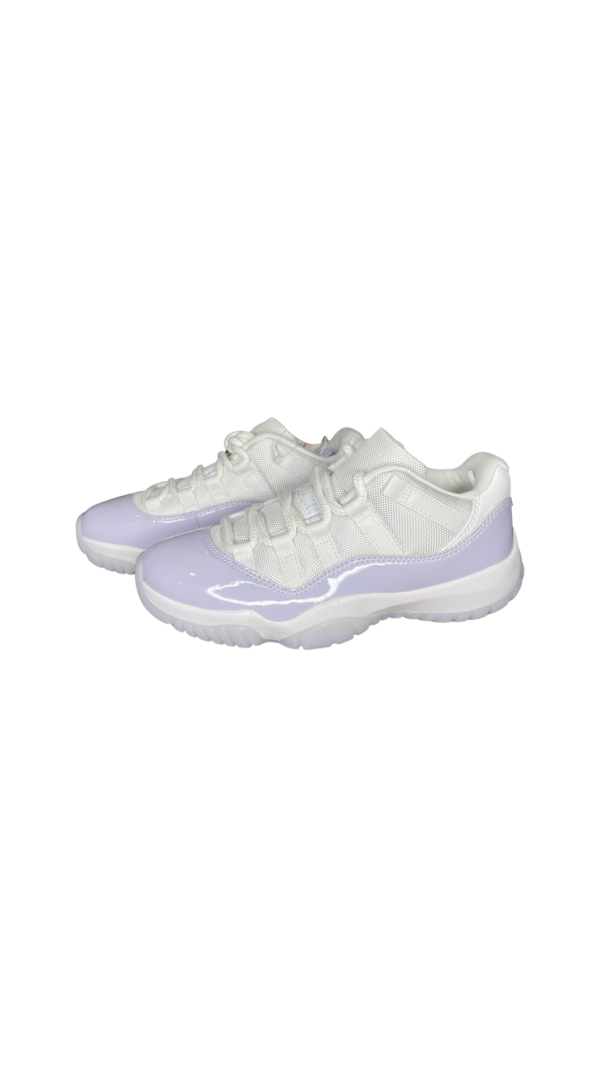 WMNS AIR JORDAN 11 RETRO LOW